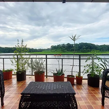 Tortuguero Adventures Guesthouse Exterior photo