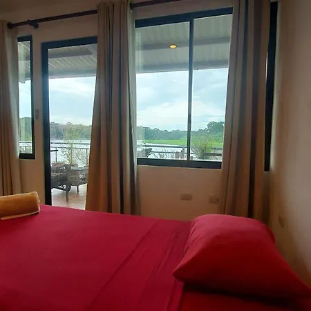 Tortuguero Adventures Guesthouse Exterior photo