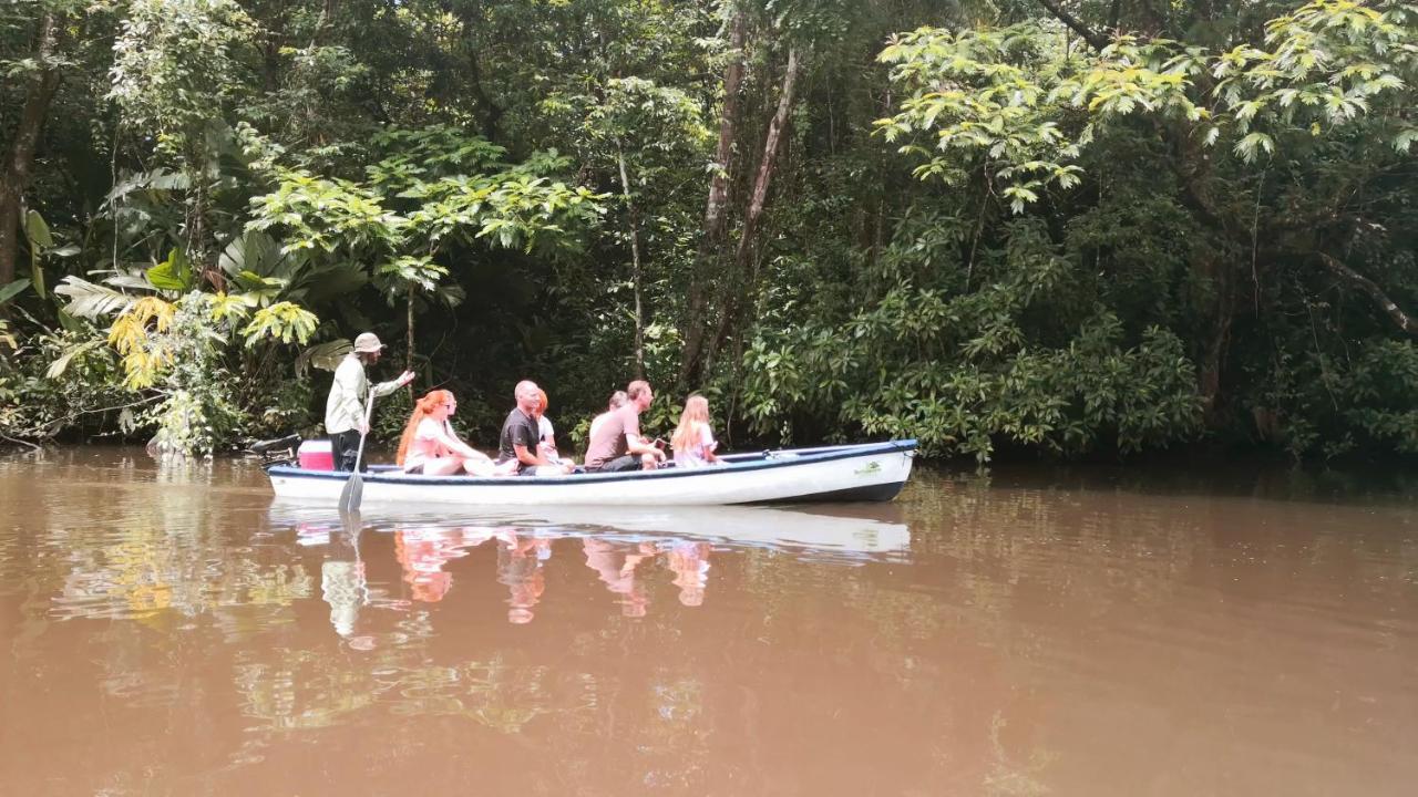 Adventures Homestay Tortuguero