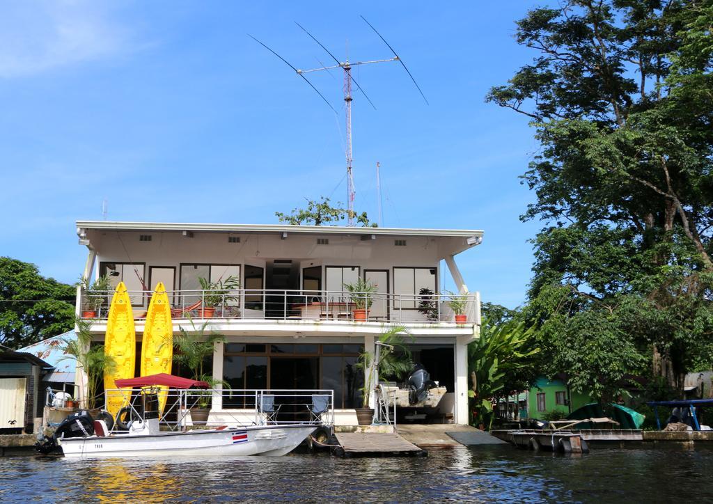 Adventures * Tortuguero